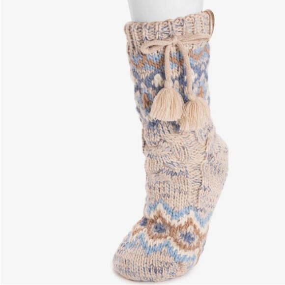 MUK LUKS BUNDLE Two pair of Women's Cottage Faux Fur Crew Socks, Size 6-10, NWT - Picture 3 of 12